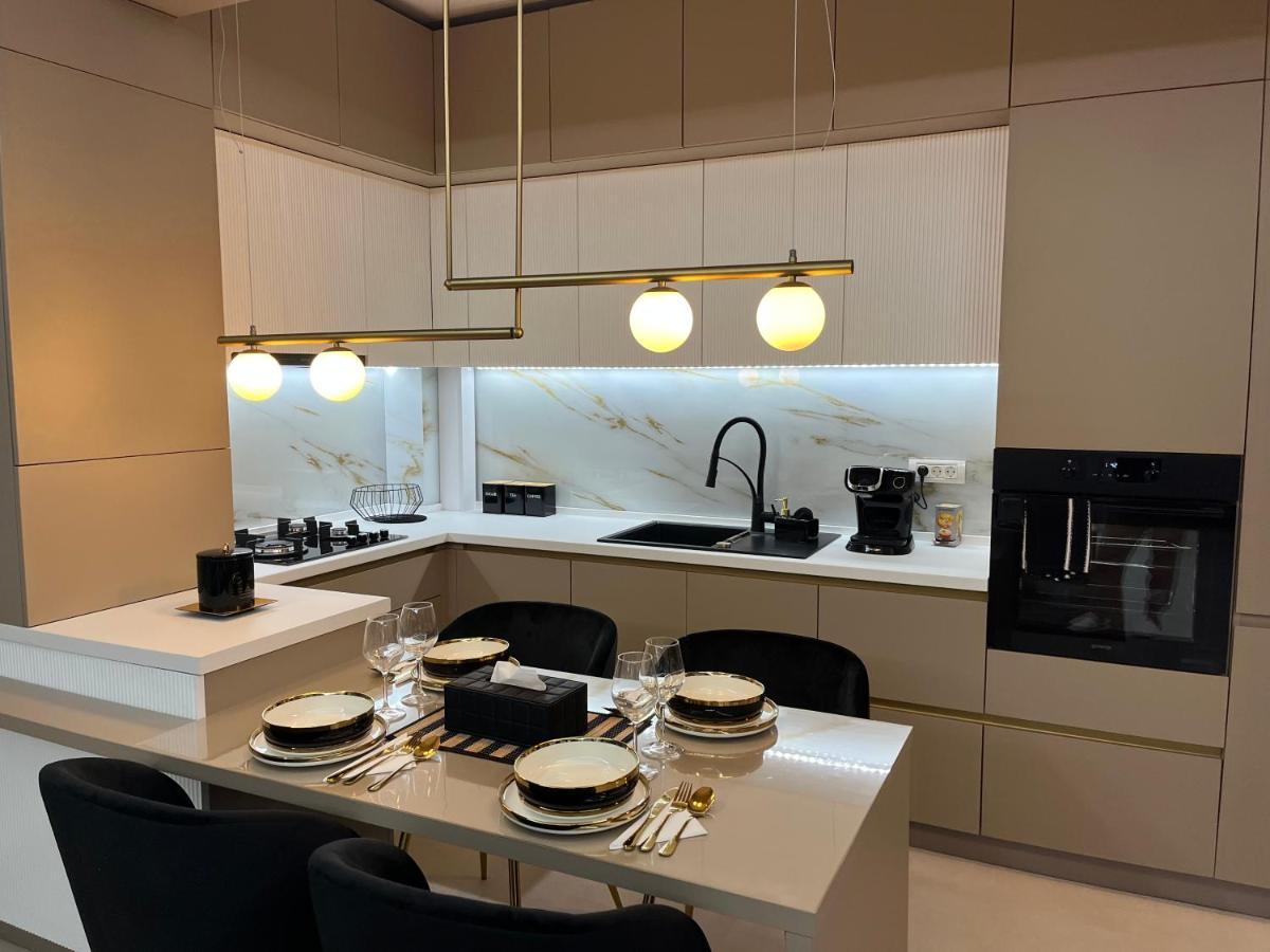 Sas 2 Luxury Apartments Mamaia Extérieur photo
